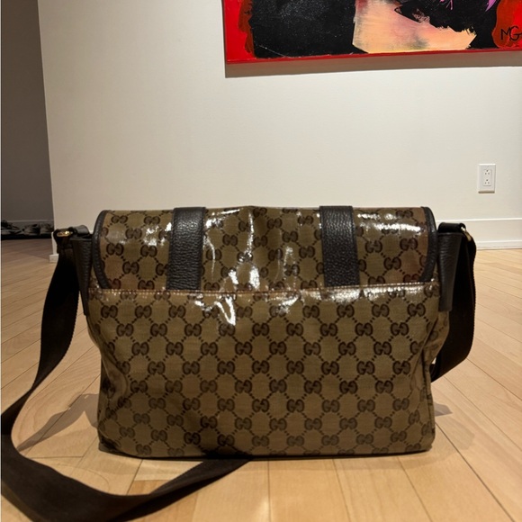 GUCCI MESSENGER BAG FOR SALE - Picture 3 of 3